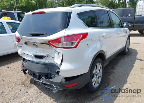2014 Ford Escape Titanium z USA, uszkodzony, nr VIN 1FMCU0JX3EUD49971